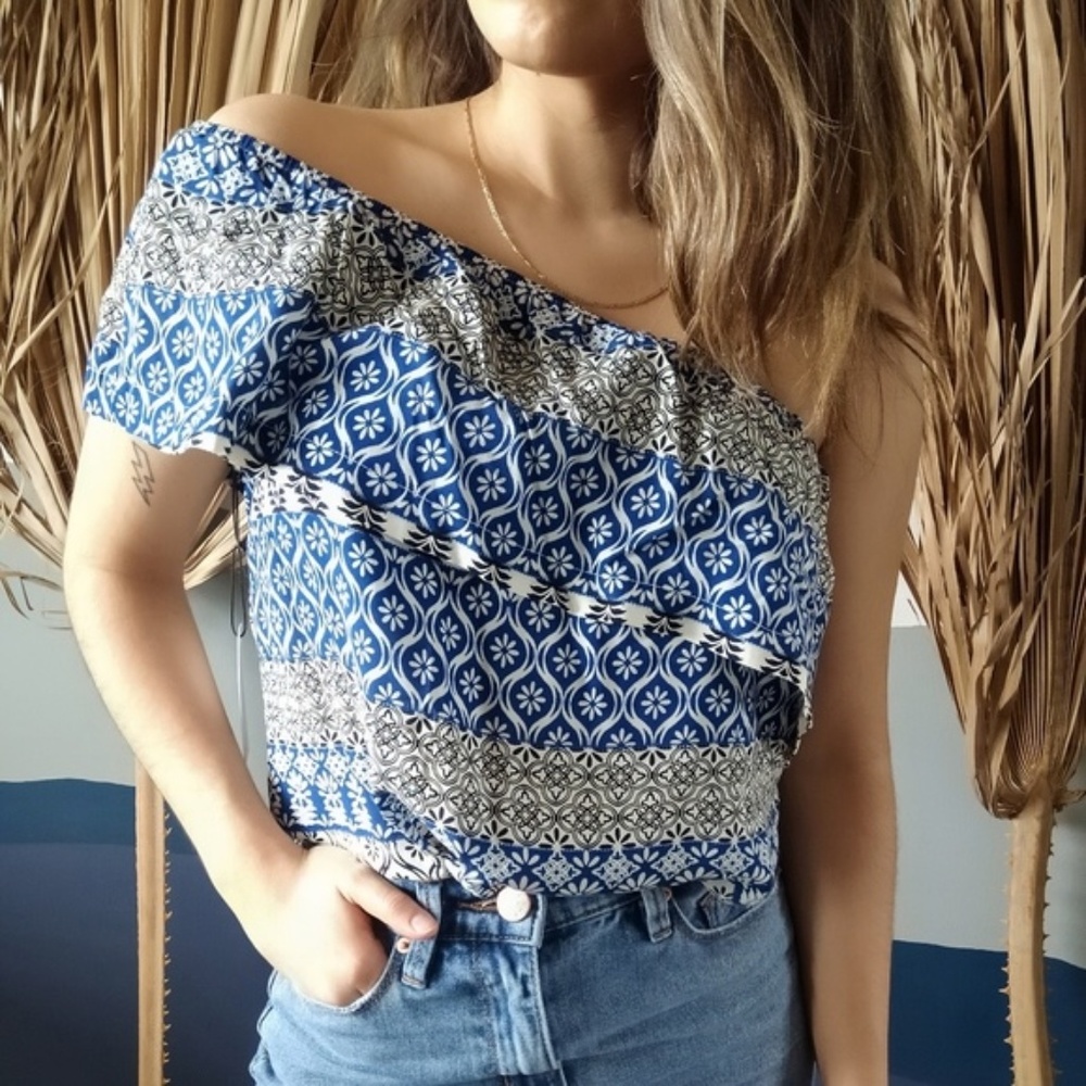 New Velvet Florine One Shoulder Ruffle Floral Top